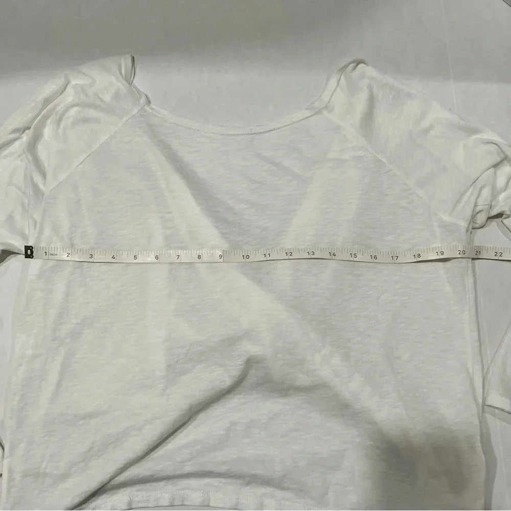 Fabletics beautiful white low back top, long sleeve Large - Picture 5 of 9